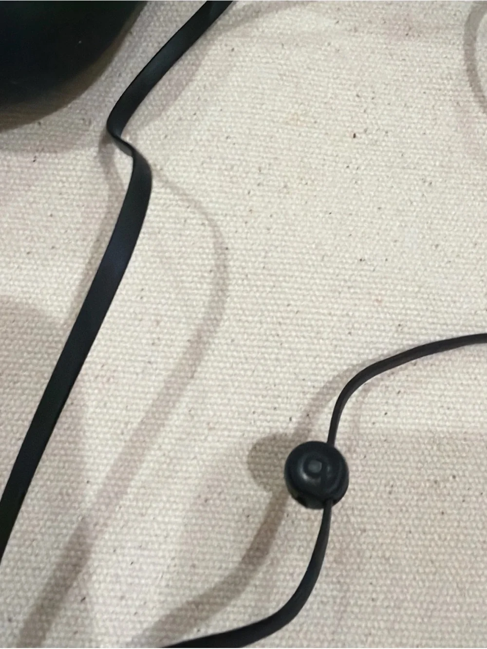Beats Powerbeats Wireless Earbuds in Black Beats by Dr. Dre Powerbeats Black Cas